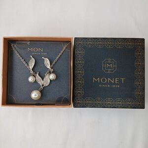 Monet Rhinestone & Pearl Silver Tone Leaf Necklace & Earring SET NIB Glam MCM